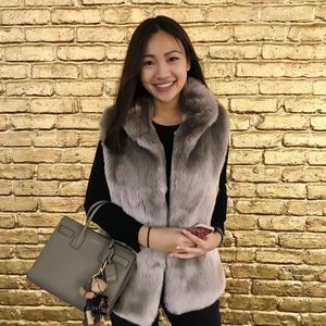 Meet your Posher, Kelly